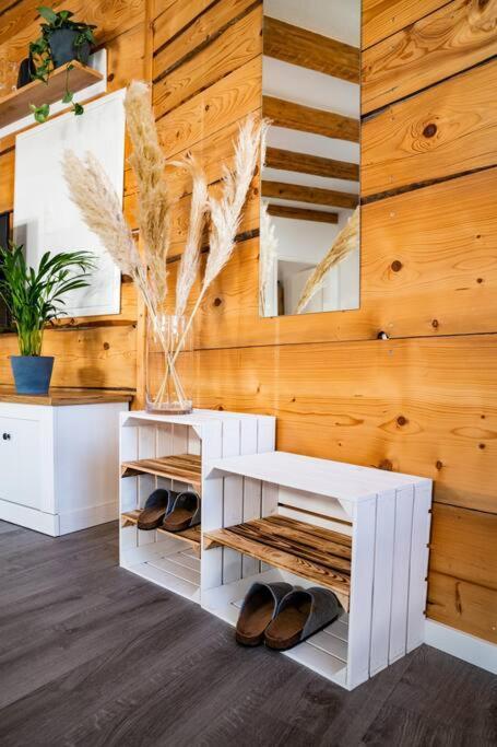 Neu Renoviertes Ferienhaus/Wohnunng Kleine Auszeit Sonnenbühl Exterior foto